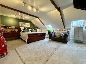 Photo 1- click for photo gallery